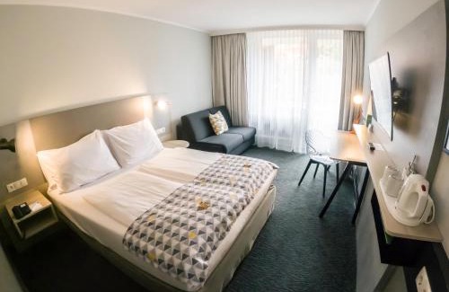 Obersendling Hotel | Holiday Inn Munich - South by IHG
