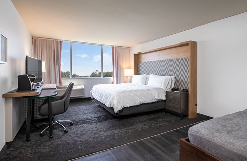 Panama City Hotel | Holiday Inn Panama City by IHG