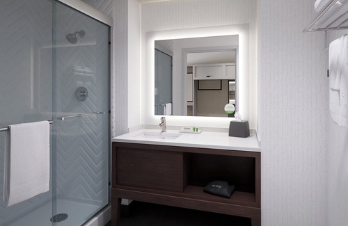 Richland Hotel | Holiday Inn Richland on the River by IHG