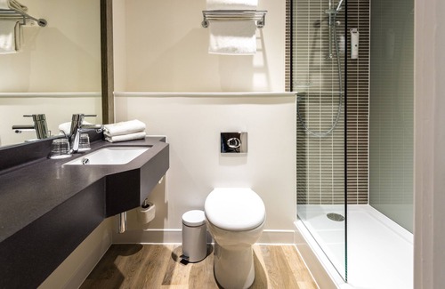 Taunton Hotel | Holiday Inn Taunton by IHG