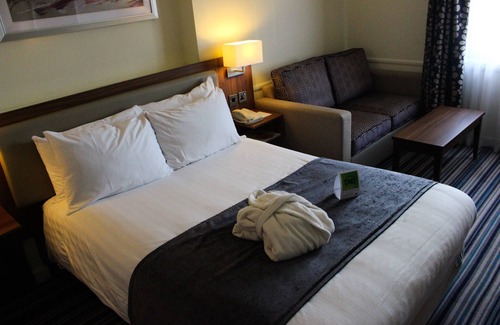 Taunton Hotel | Holiday Inn Taunton by IHG