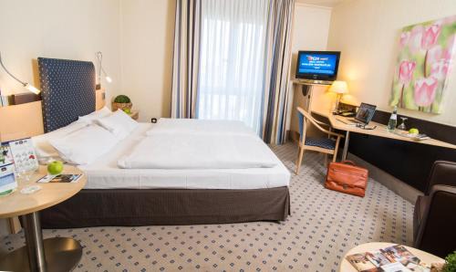 Gladbach Hotel | Holiday Inn - the niu, Stream Mönchengladbach by IHG