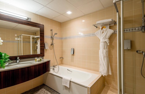 Blagnac Hotel | Holiday Inn Toulouse Airport by IHG