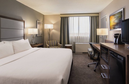 Fort Gary Hotel | Holiday Inn Winnipeg South by IHG