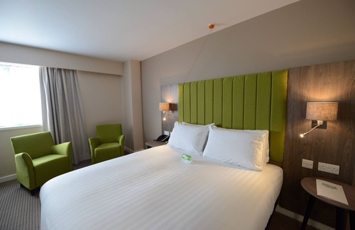 Wolverhampton Hotel | Holiday Inn Wolverhampton - Racecourse by IHG