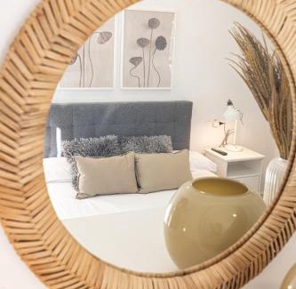 Pradollano Apartment | Holidays. Rosebud. 3 dormitorios & parking. 8 personas