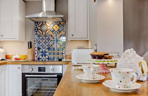 Burwash House | Holton Cottages - Two Bedroom House, Sleeps 4