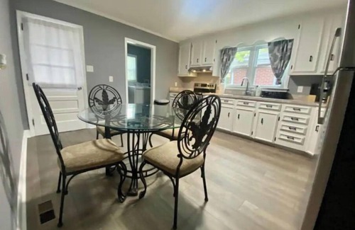 Newport News House | Home away from home