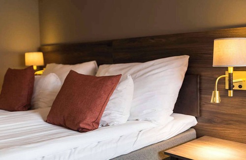 Umea Hotel | Home Hotel Uman - Dinner included