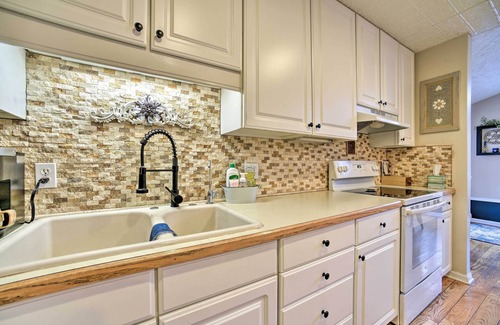 Haslett House | Home on 10 Acres: Perfect for MSU Football Weekend