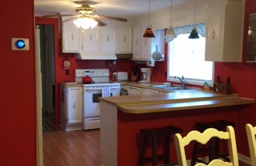 Milledgeville Cottage | HOME WITH PRIVATE DOCK.