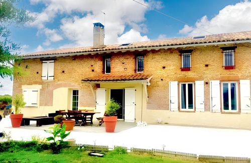 Saint-Jory Apartment | Homerez - Studio Saint-Jory, pool