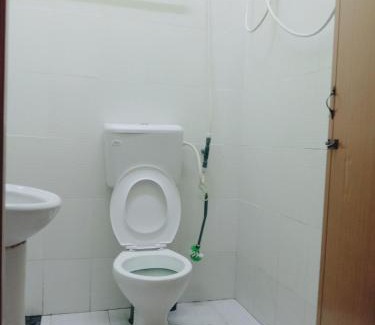 Selising House | Homestay Adilah A