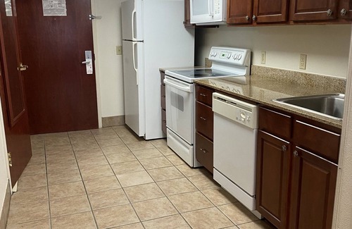 Pleasantville Hotel | Homestead Apart-Hotel