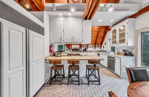 McKinney Estates House | Homewood Hideaway | Family Friendly + EV Charger