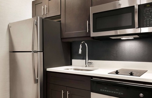North Rosslyn Hotel | Homewood Suites by Hilton Arlington Rosslyn Key Bridge