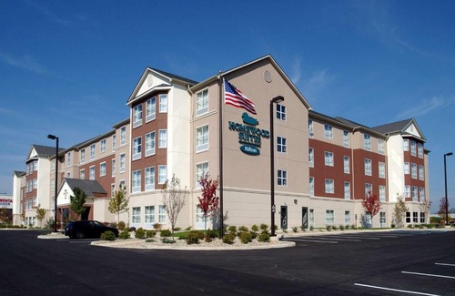 Bloomington Hotel | Homewood Suites by Hilton Bloomington