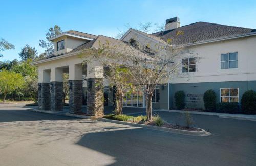 Tallahassee Hotel | Homewood Suites by Hilton Tallahassee