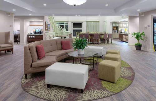 Tallahassee Hotel | Homewood Suites by Hilton Tallahassee
