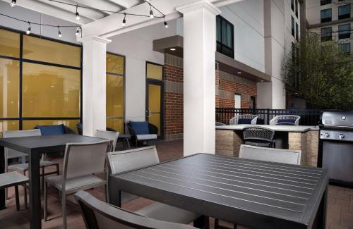 NoDo District Hotel | Homewood Suites by Hilton Omaha - Downtown