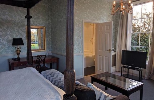 Hook Hotel | Hook House