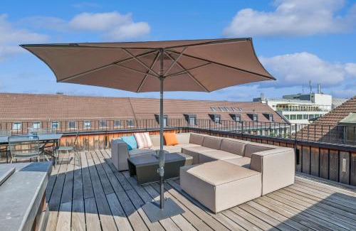 Old Town Apartment | Horizon Home Bahnhofstrasse, Löwenstrasse Penthouse