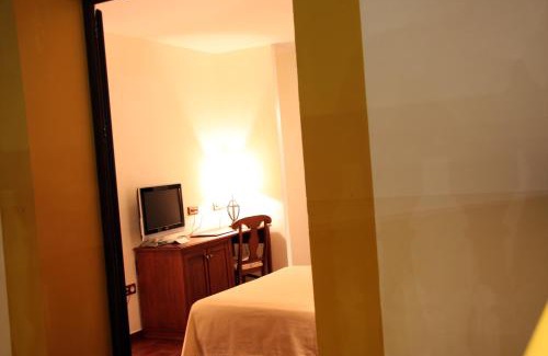 Villanueva de la Serena Hotel | Hospedium Hotel Cortijo Santa Cruz