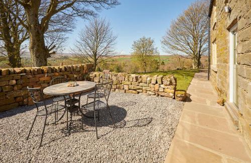 Danby House | Host & Stay - Lop Hall