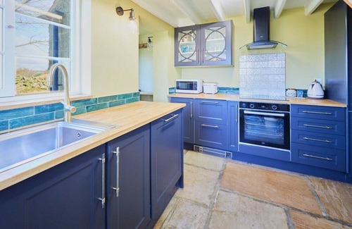 Danby House | Host & Stay | Lop Hall