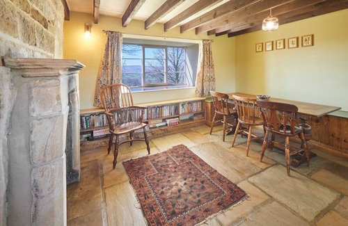 Danby House | Host & Stay | Lop Hall