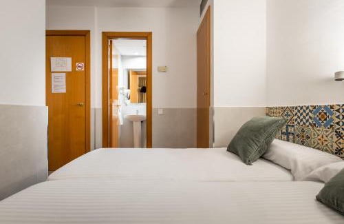 Hostafrancs House | Hostal Baler
