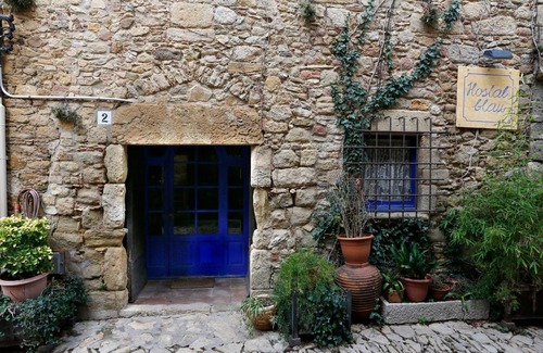 Peratallada Hotel | Hostal Blau
