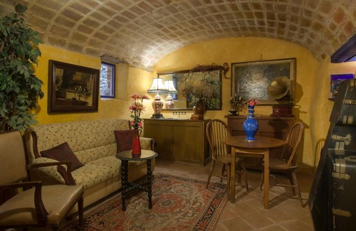 Peratallada Hotel | Hostal Blau
