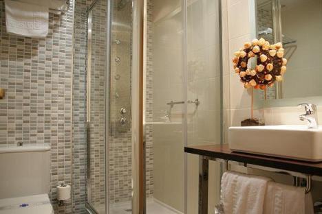 Getafe House | Hostal Carlos III