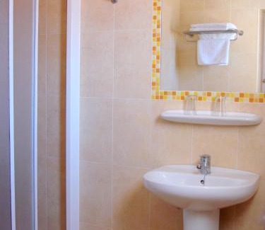 Es Canar House | Hostal Mar y Huerta