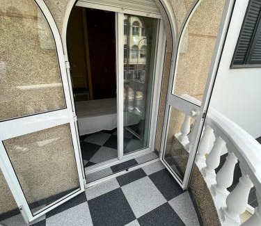Rota House | Hostal Restaurante La Giralda