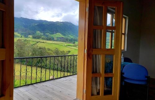 Otavalo Apartment | Hosteria Rose Cottage