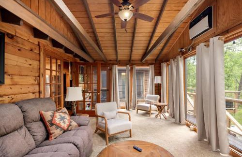 Berkeley Springs House | Hot Tub, Firepit, Grill, Wifi near Golf & Hiking