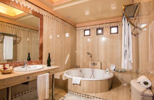 Guadix Hotel | Hotel Abades Guadix