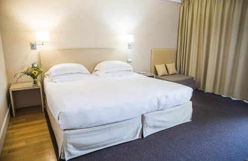 Rivoltella Hotel | Hotel Acquaviva Del Garda