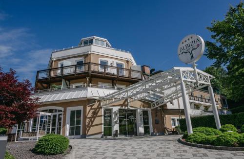 Loipersdorf bei Fuerstenfeld Hotel | Hotel Albizia