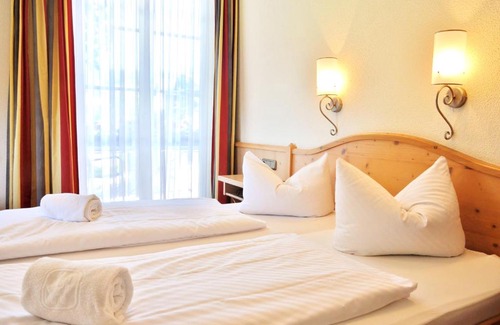 Laubegast Hotel | Hotel Alttolkewitzer Hof