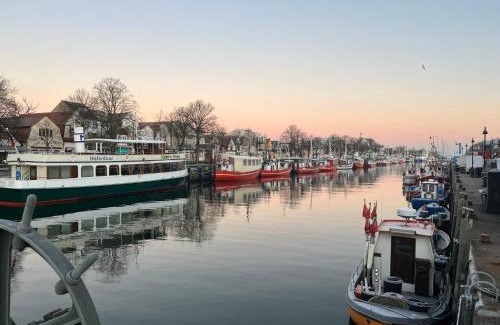 Warnemuende Hotel | Hotel Am Alten Strom