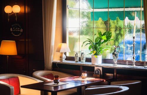Munchen District Hotel | Hotel am Schlosspark Zum Kurfürst