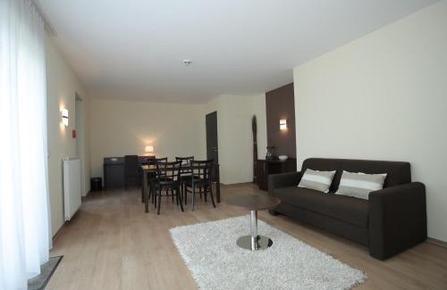 Grevesmuehlen Hotel | Hotel am See