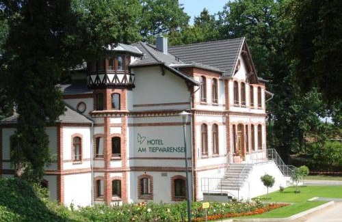 Muritz Hotel | Hotel Am Tiefwarensee