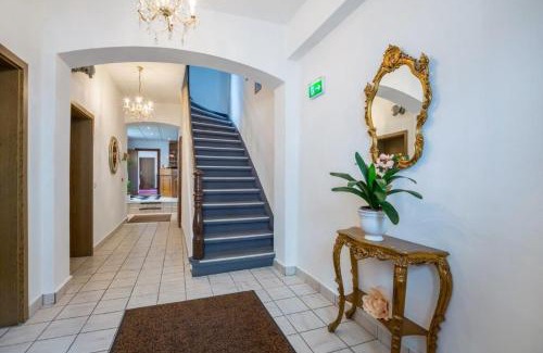 Meerane House | Hotel Annet garni
