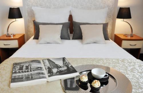 Stare Miasto Hotel | Hotel Atrium