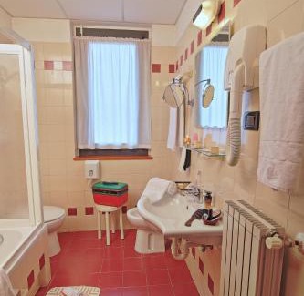 Bagni di Tivoli Hotel | Hotel Aurora Wellness & SPA