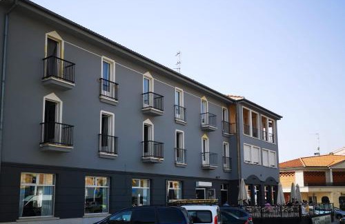 La Lastrilla Hotel | Hotel Avenida del Sotillo